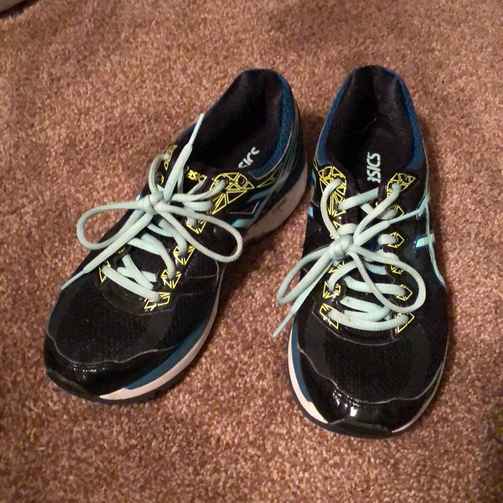 Asics GT2000